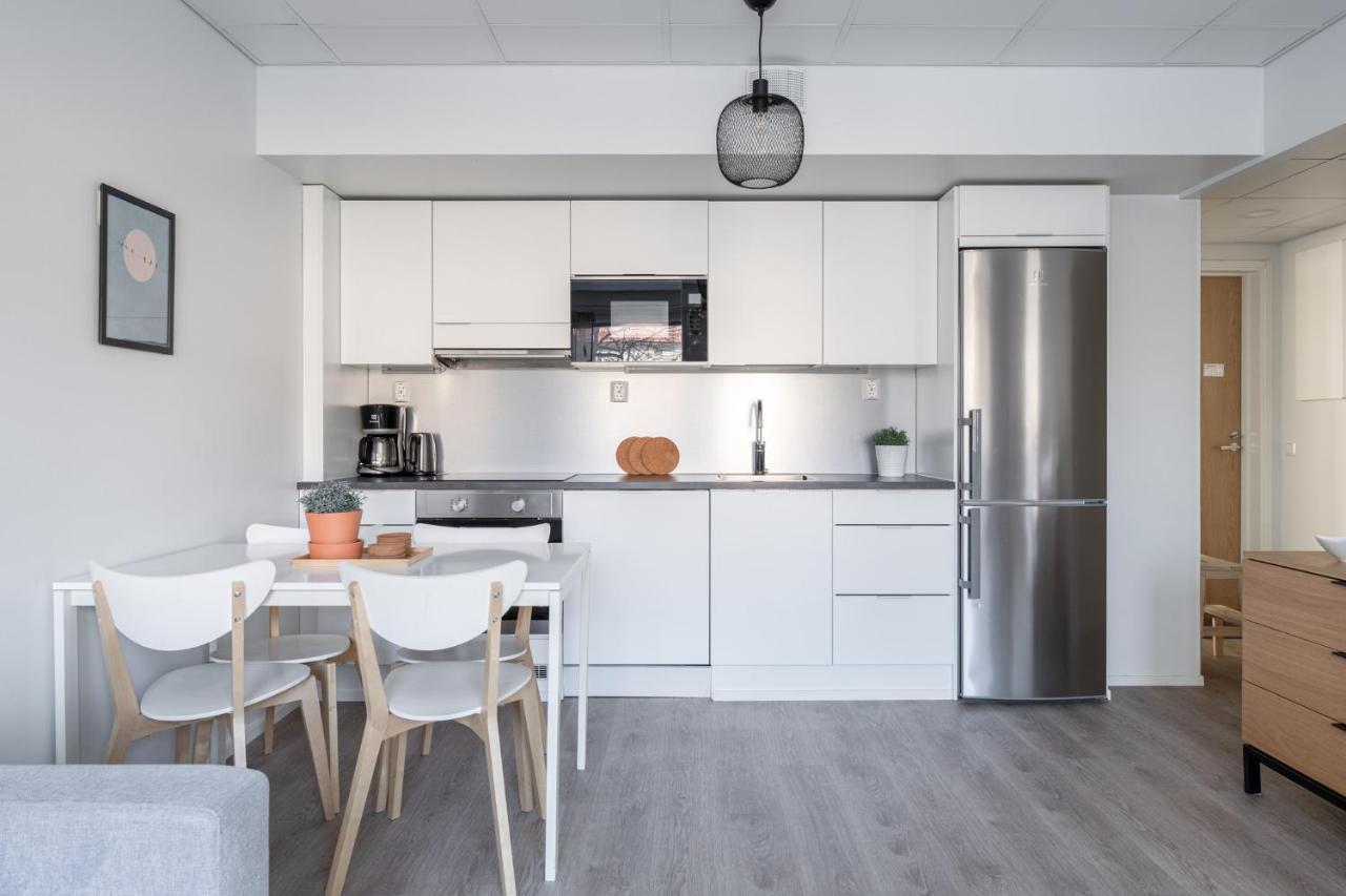 Modern 2Br Apartment With Balcony & Central Location - Hosted By 2Ndhomes タンペレ エクステリア 写真